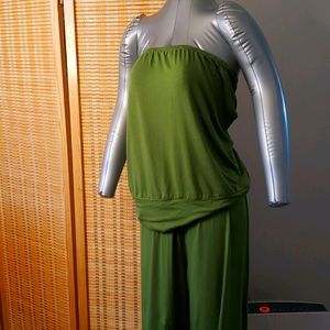 New York & Co 2 piece green outfit sz L & M